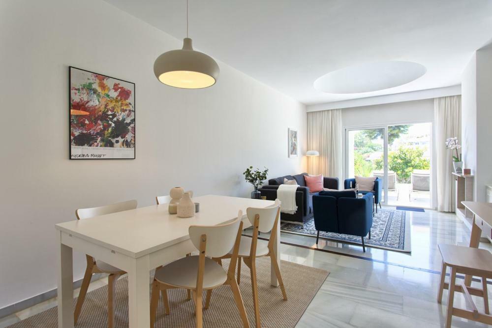 Apartament Los Dragos *